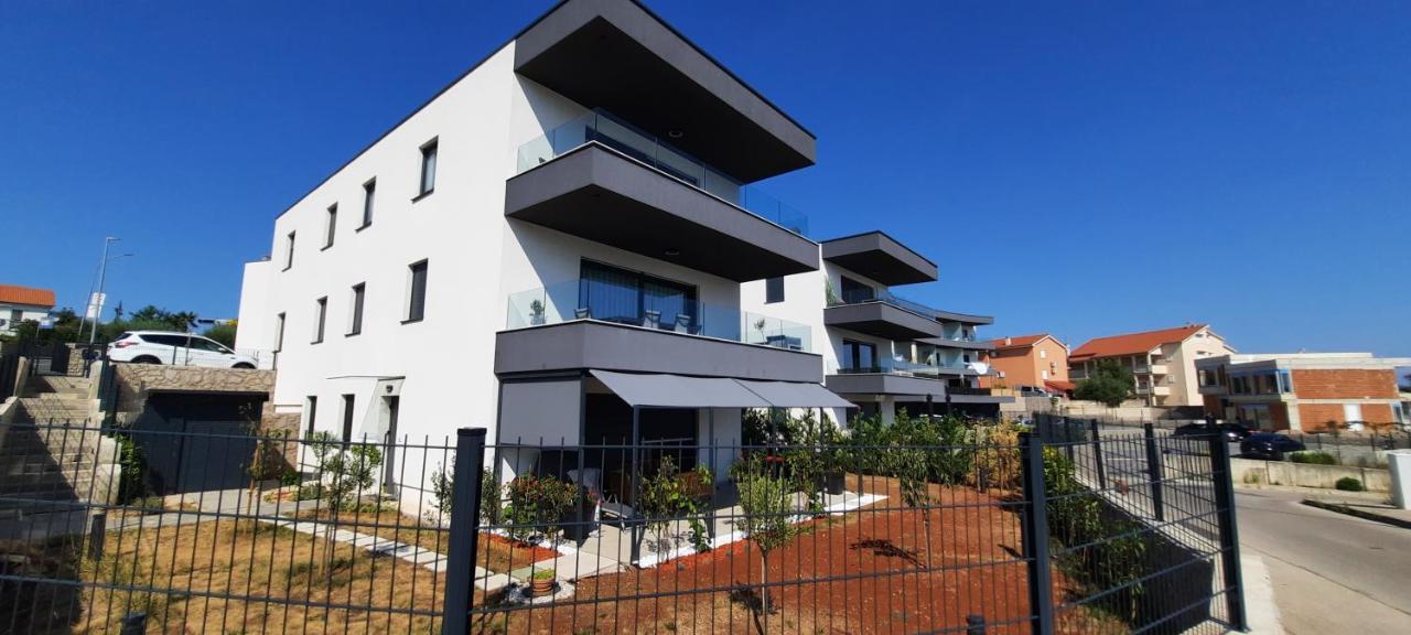 קרק Sun Residence Krk מראה חיצוני תמונה