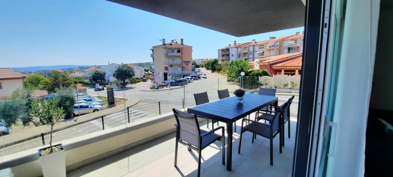 קרק Sun Residence Krk מראה חיצוני תמונה